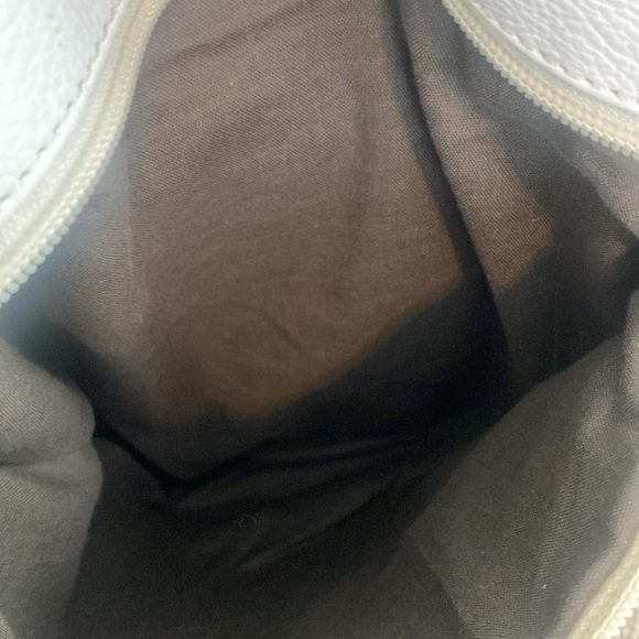 Ditmo White Leather Embroidered Tassel Fringe Shoulder Bag - Picture 14 of 15